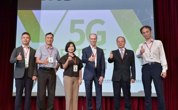 數位發展部數位產業署舉辦「5G Open Future國際論壇」，邀請美、台AI及5G專家，聚焦討論5G專網創新應用與AI等新興科技應用的未來發展。(照片來源：電信技術中心)